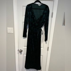 Baltic Born Matthews Embossed Velvet Maxi Dress in Jade, size 2XL